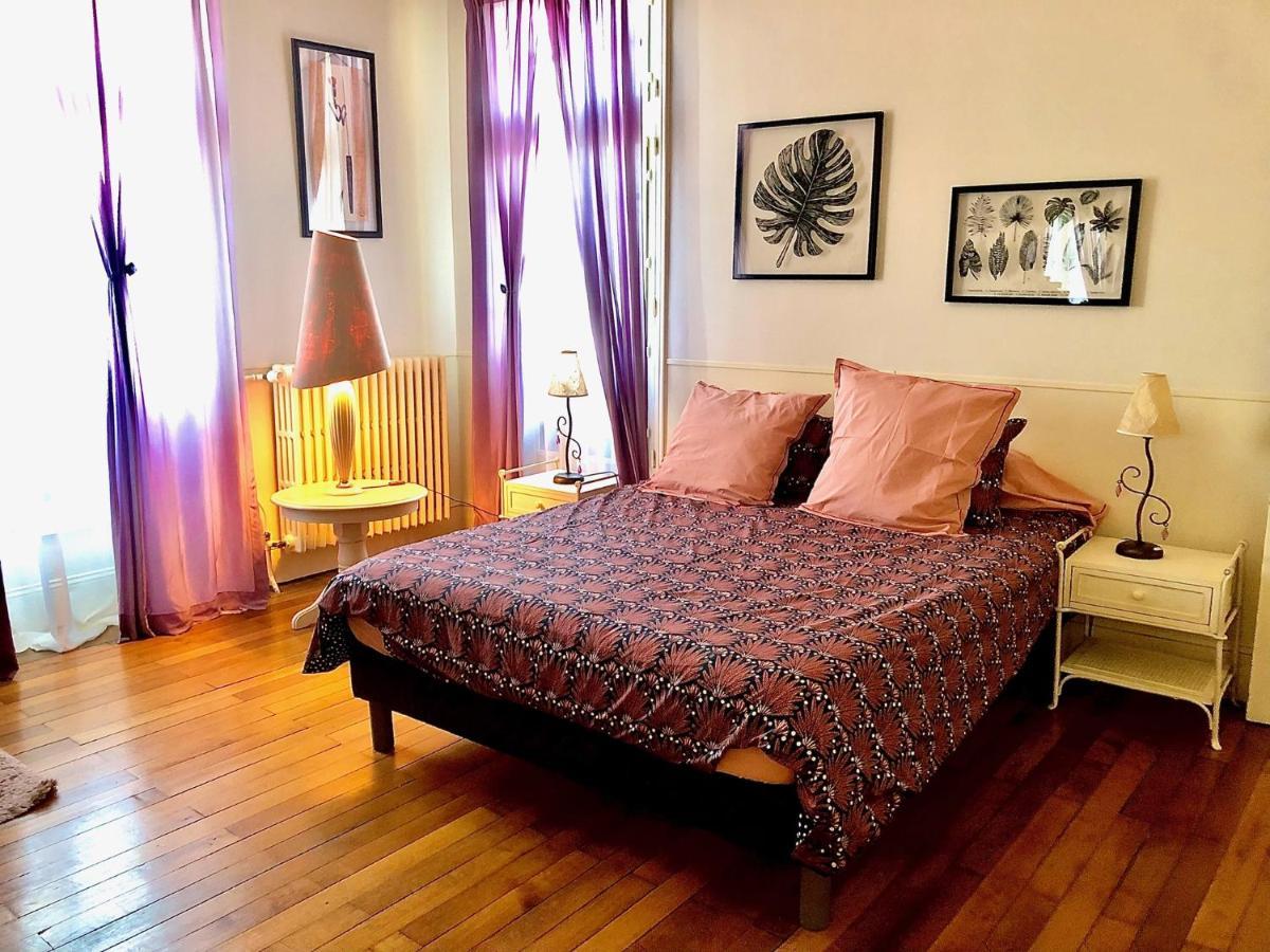 Le Regisseur Apartment Brissac-Quince Luaran gambar