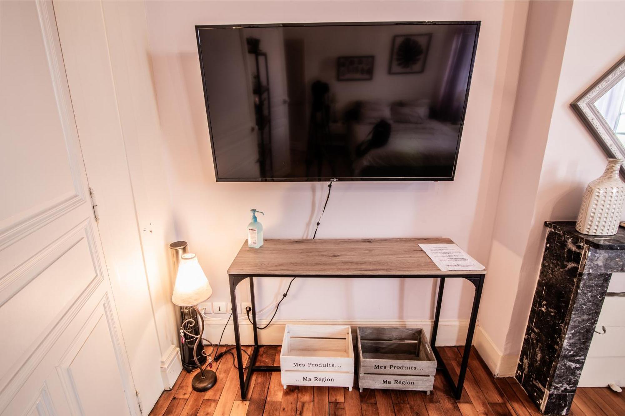 Le Regisseur Apartment Brissac-Quince Luaran gambar