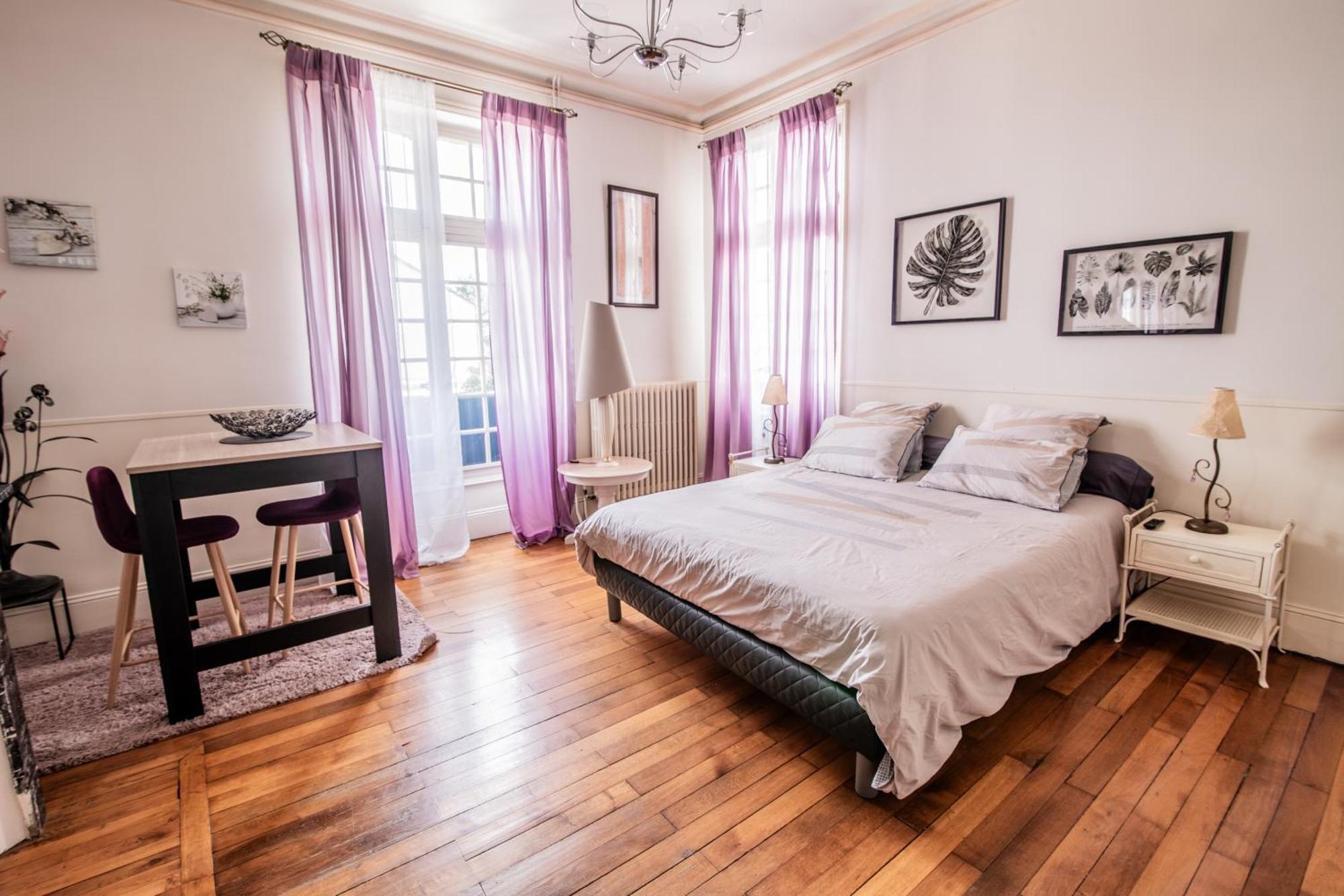 Le Regisseur Apartment Brissac-Quince Luaran gambar